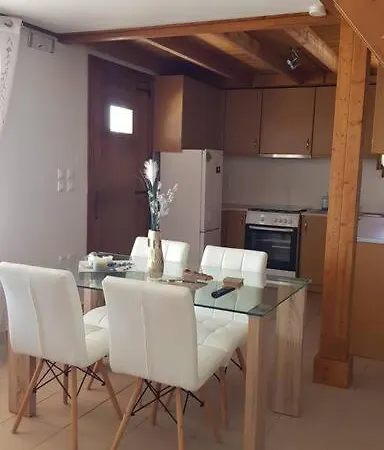 度假居 Country Green House In Lourdas