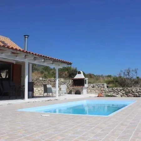 Country Green House In Lourdas Casa vacanze